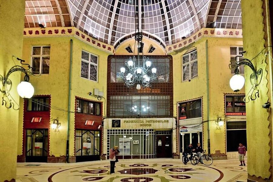 Oradea city tour - What the guide adds to the experience