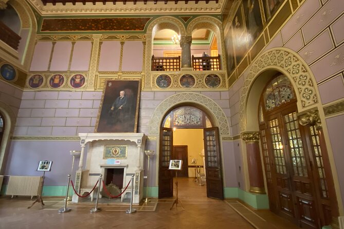 Peles and Cantacuzino Castles Small Group Day Tour from Brasov - Timing, transport, and the shape of the day