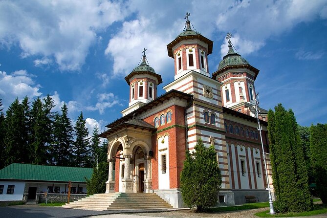 Peles & Cantacuzino Castles: Gourmet Wine & Cultural Day trip - What the private format really adds