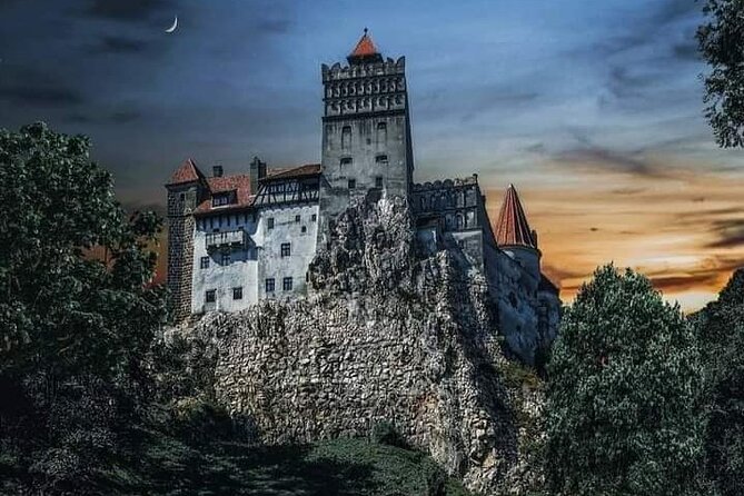 Peles Castle, Bran Castle, Rasnov Fortress and Sinaia Monastery Tour from Brasov - Bran Castle, Dracula, and the busy middle of the day