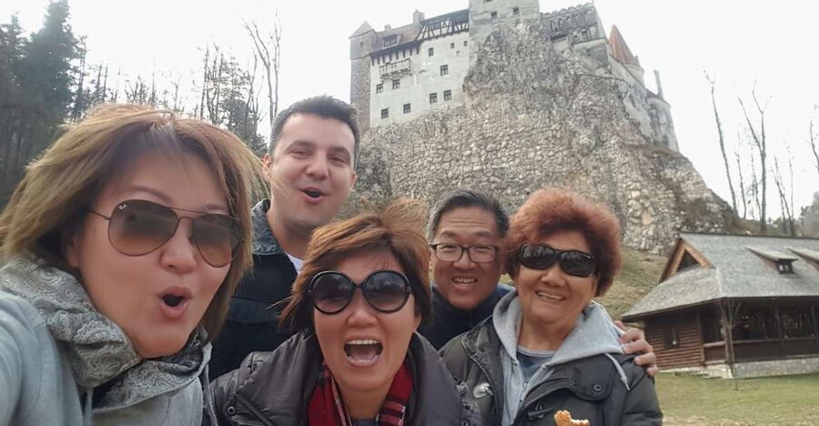 Peleș Castle, Bran Castles and Brasov City - Private Tour - The guide can make or break the day