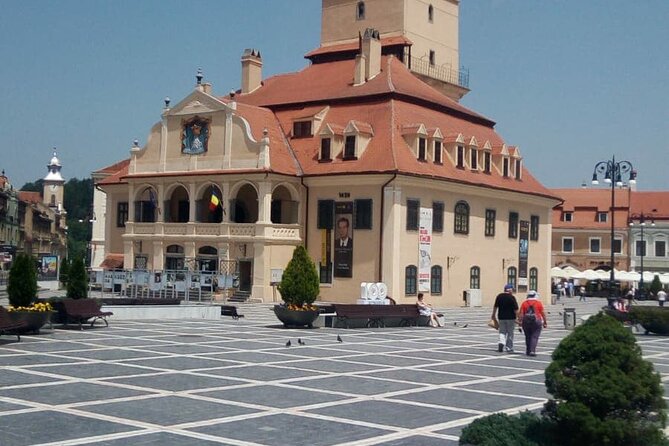 Peles Castle, Bran - Dracula's Castle & Brasov - Day Tour from Bucharest - A long but efficient route from Bucharest