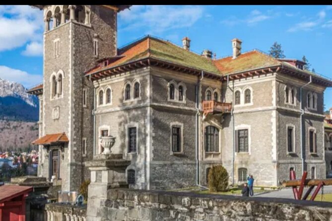 Peles Castle, Cantacuzino Castle and Bran Castle Tour From Brasov - What the guide adds to a packed day
