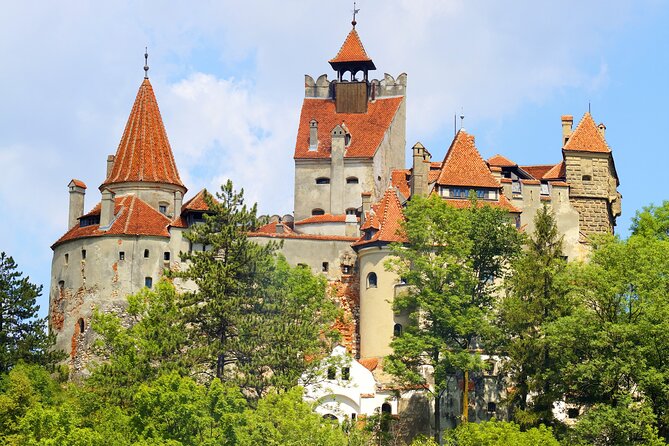 Peles Castle, Dracula Castle and Brasov old town - private tour from Bucharest - Bran Castle and the Dracula connection