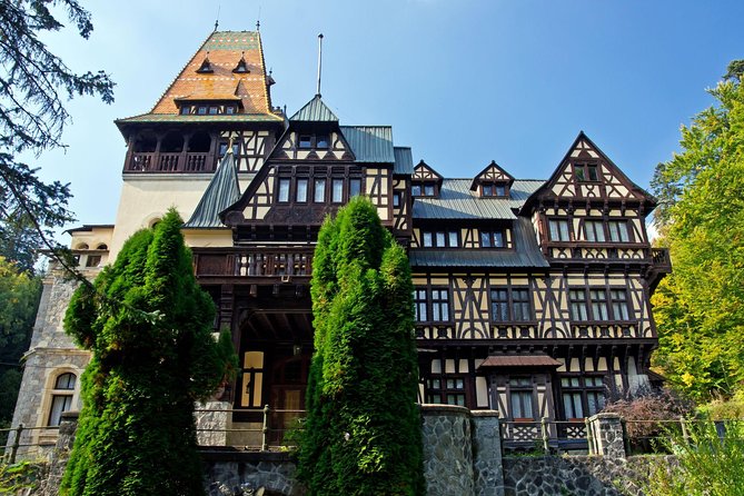 Peles Castle Skip-The-Line Guided Tour - Getting to Peleș Castle without a rushed start