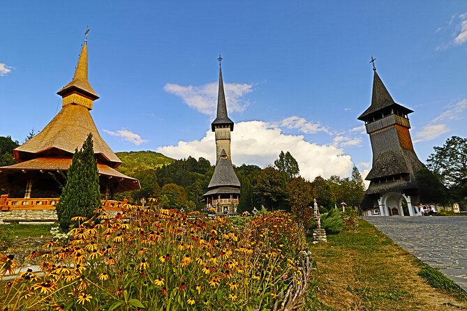 Private 8 Day Romania UNESCO Tour - Day 6: Voronet, Bicaz Gorge, and Red Lake