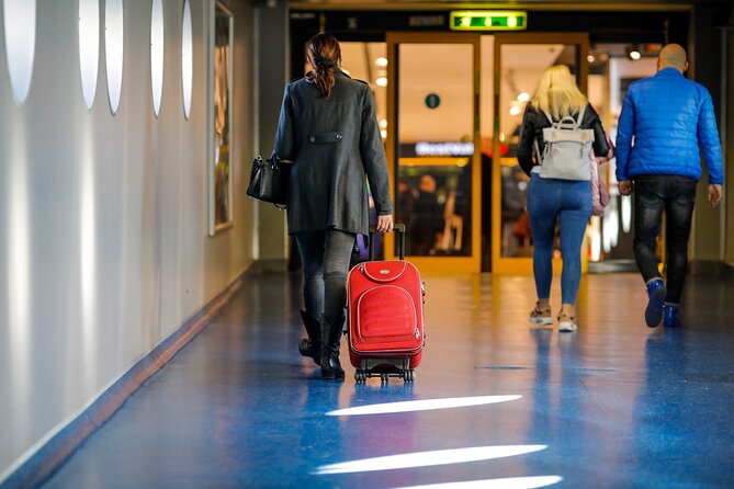 Private Bucharest Airport Transfer - Who should book this transfer?