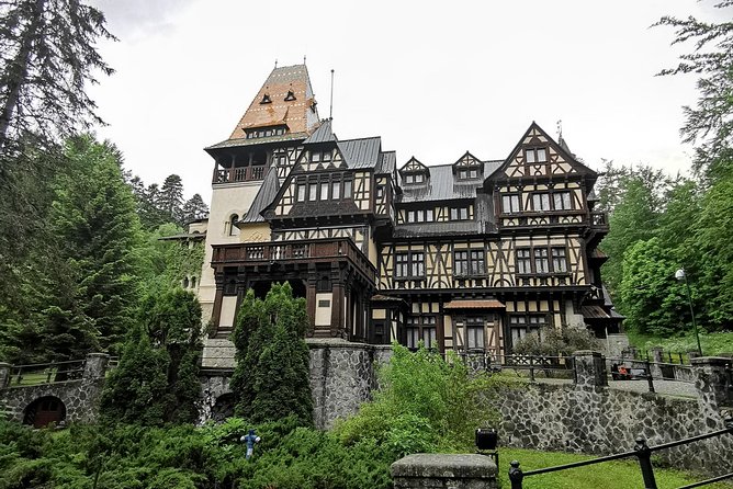 Private Day Tour - Transylvania & Dracula's Castle Through The BackDoor! - Why this is a useful one-day route from Bucharest
