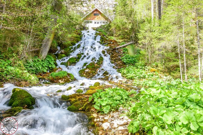 Private Daytrip Hike to Bucegi Mountains - Scropoasa Lake in changing weather