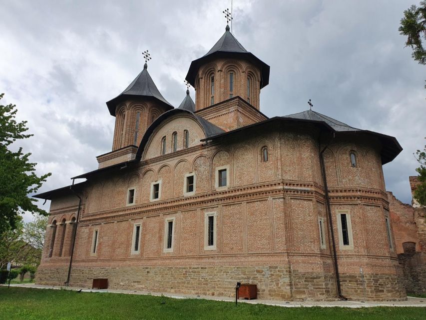 Real Dracula Princely Court and Real Dracula's Fortress - Is $323 per person a fair price?
