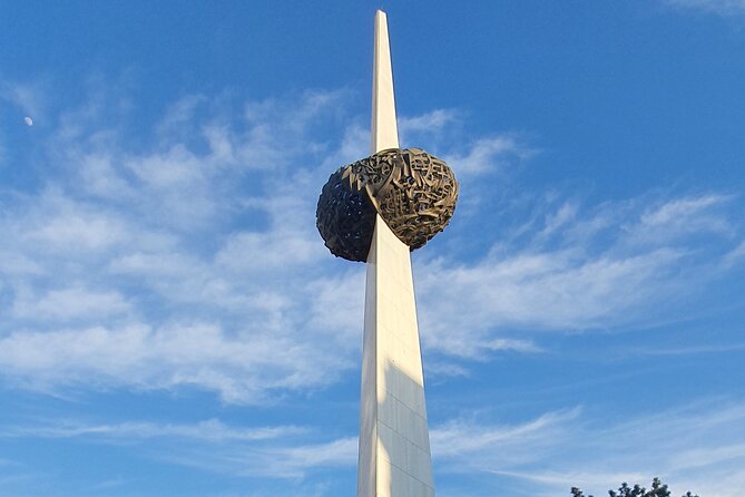 Relics of Communism: 3-Hours Walking Tour (Small groups) - Revolution Square and Ceausescu’s last speech