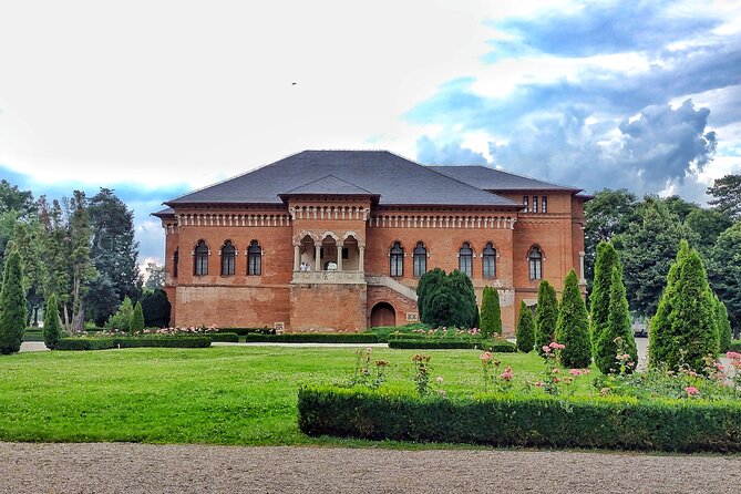 Sacred Monasteries Private Tour: Snagov, Țigănești & Căldărușani - Mogosoaia Palace and the route’s change of mood