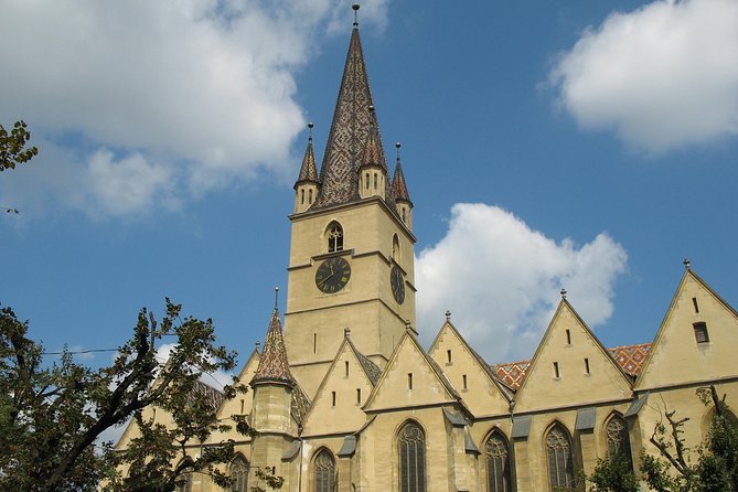 Saxon Heritage in Transylvania: Day Trip from Cluj-Napoca - What the guide can add to the day