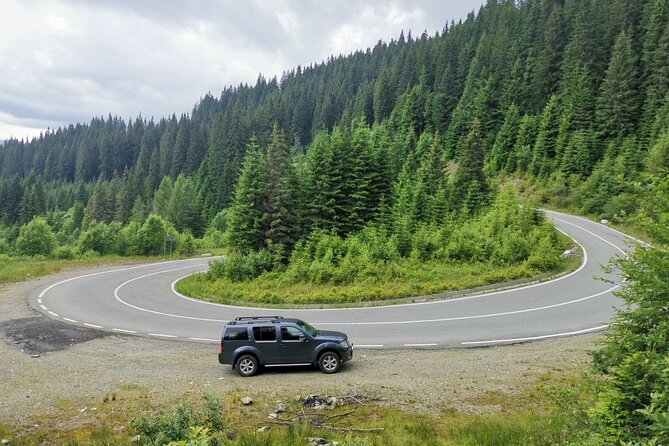Sinaia and Brasov in one day - Booking, weather, and cancellation details