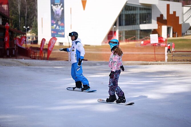 Ski / Snowboard Lessons on the Slopes of Poiana Brasov - What the two-hour lesson is like