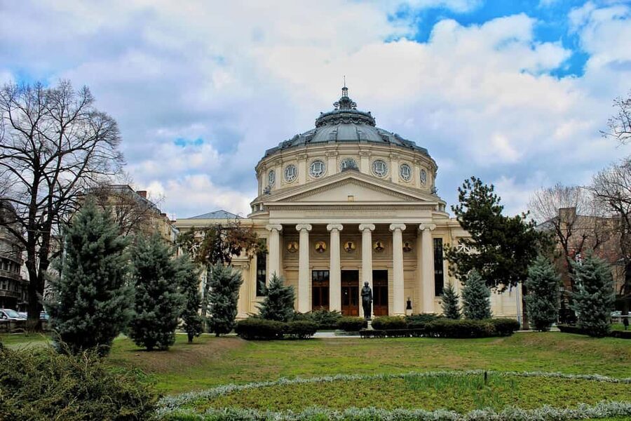 Slavery in Romania,Myths and Truths on Gypsies, Walking Tour - A café break that keeps the pace comfortable