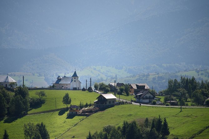 Small-Group Day Trip in Romanian Authentic Mountain Villages from Brasov - Măgura shows rural life without a museum display
