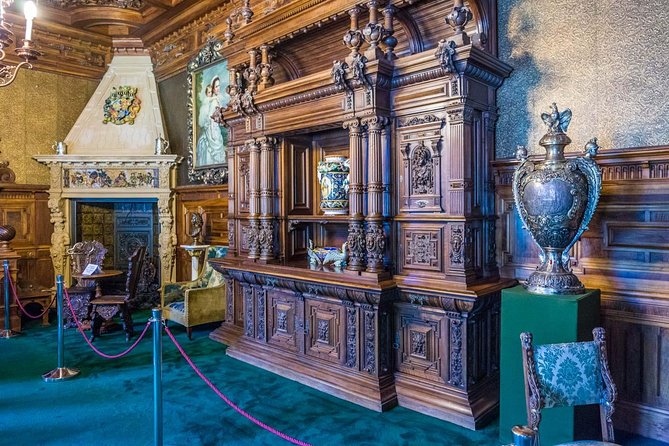 Small-Group Day Trip to Dracula's Castle, Brasov and Peles Castle - Who should take this trip?