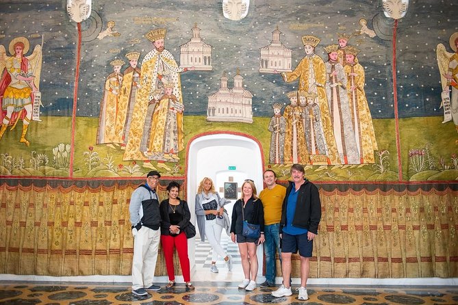 Small Group Tour to Mogosoaia Palace and Snagov Monastery - What the guides add to the morning