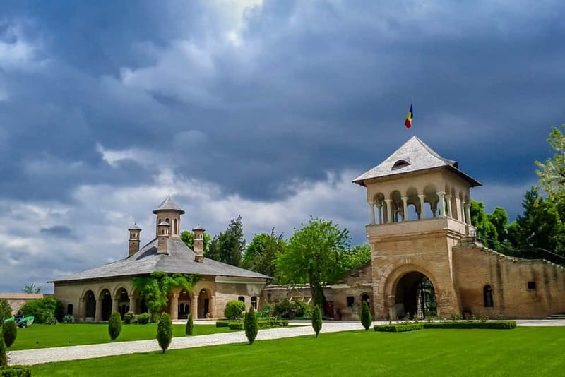 Small Group Tour to Mogosoaia Palace & Snagov Monastery - Why this Bucharest half-day trip works