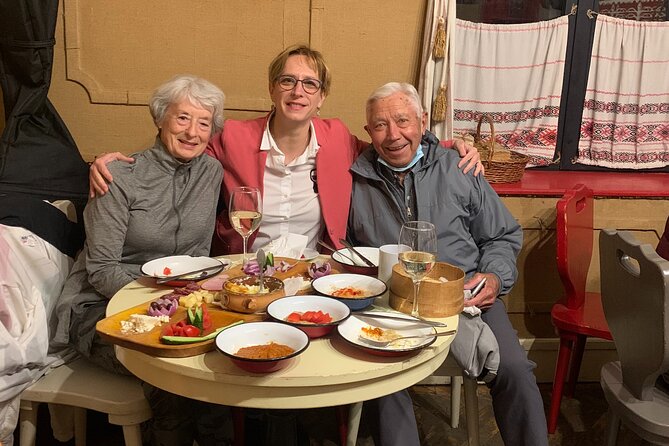 Street Food'n'Culture Tour - Restored villas and the city’s changing face