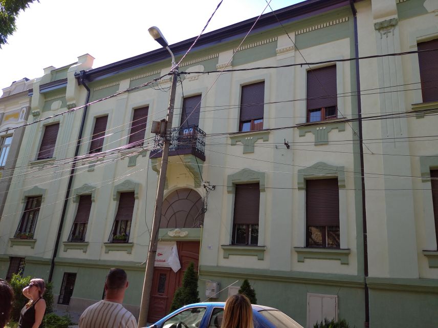 Timisoara Dream Tour in Elisabetin Neighborhood - Mihai Viteazu Boulevard and the Faculty of Mechanics