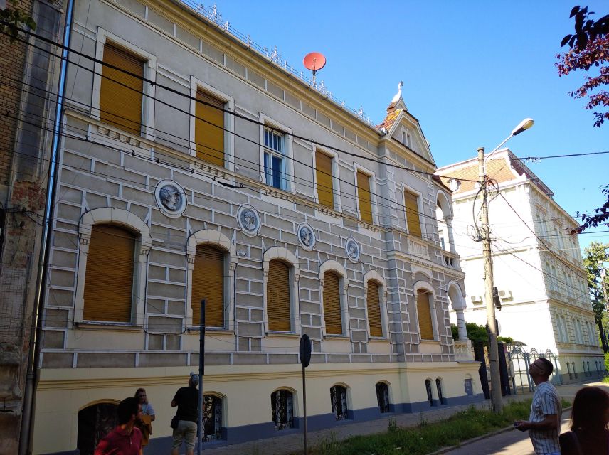 Timisoara Dream Tour in Elisabetin Neighborhood - What the $30 price gets you