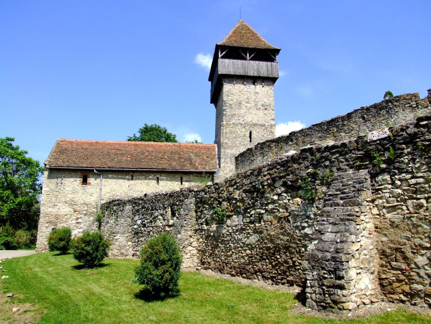 Timisoara Dream Tours: Trip to Hunedoara Castle and to Sibiu - Câlnic, a quieter medieval stop