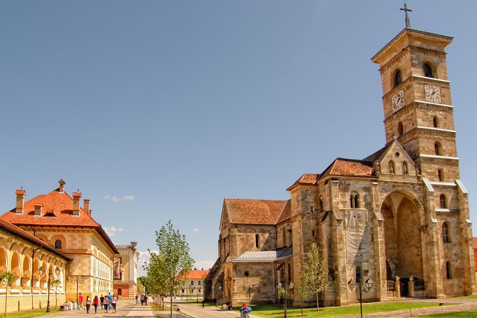 Tour to Corvin Castle in Hunedoara & Alba Iulia - Why this makes sense from Sibiu
