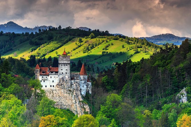 Transylvania and Dracula Castle Full Day Tour from Bucharest - Who should choose this day trip