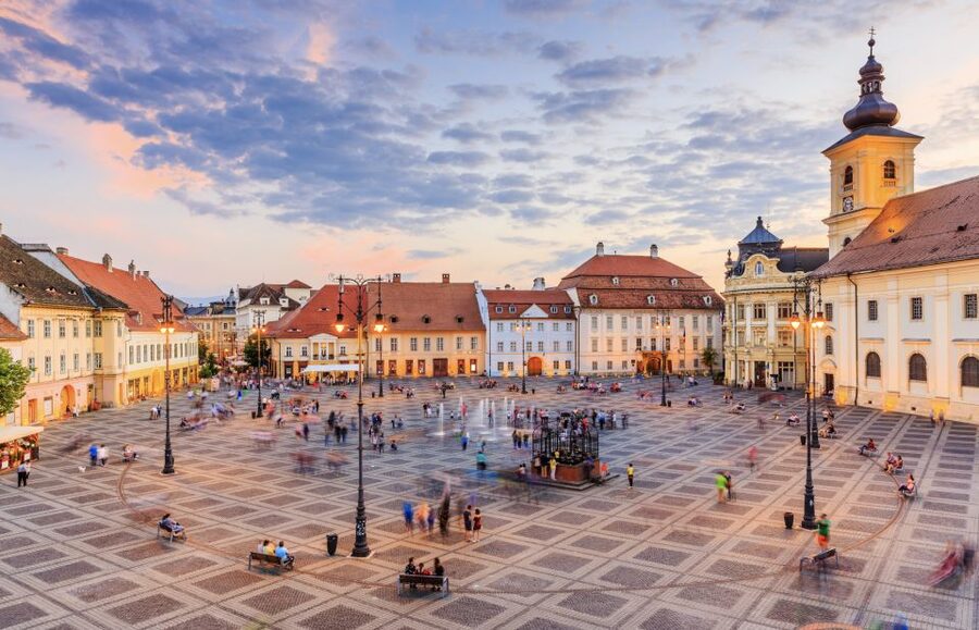 Transylvania's Trail: Sibiu, Bran Castle, Brasov, Sighisoara - Biertan’s fortified church and the return to Cluj-Napoca