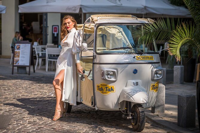Tuk Tuk Bucharest Romantic Tour with miniBAR - The Romanian Athenaeum and former Royal Palace