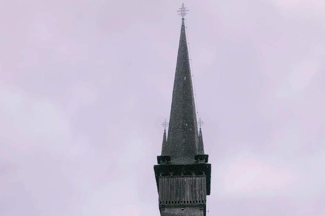 Two days tour to Maramures: local experiences and culture - Breb village, wooden gates, and a traditional overnight stay