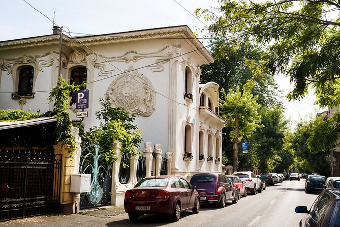 Unique Tour of Hidden Bucharest - Why this Bucharest walk is different