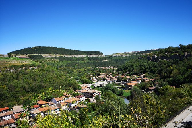 Visit Bulgaria - Veliko Tarnovo Medieval Fortress - Private tour from Bucharest - Veliko Tarnovo’s old streets and Samovodska Charshiya