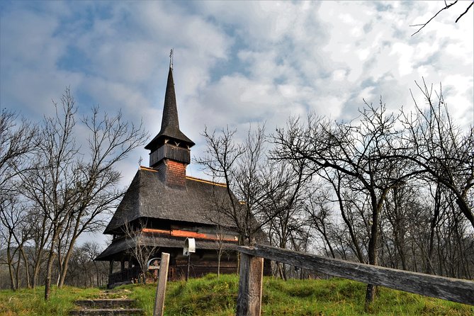 Your rendez-vous with Europe's past: time-travel to Maramures, Transylvania - Day 3: Surdesti and a traditional cottage in Breb